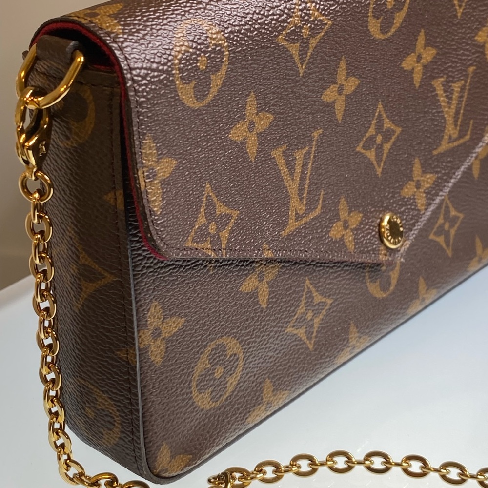 LOUIS VUITTON FELICIE PURSE